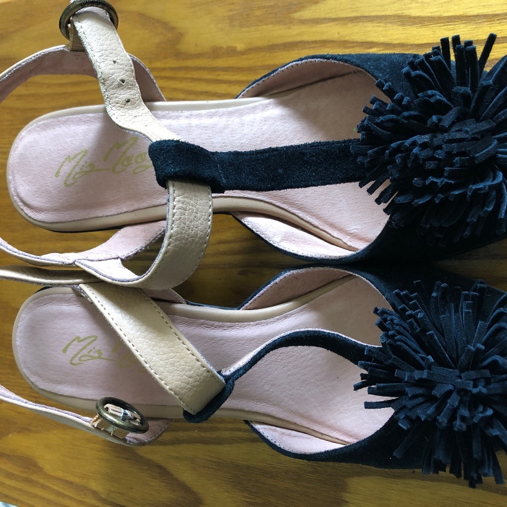 Mis Mooz shoes
